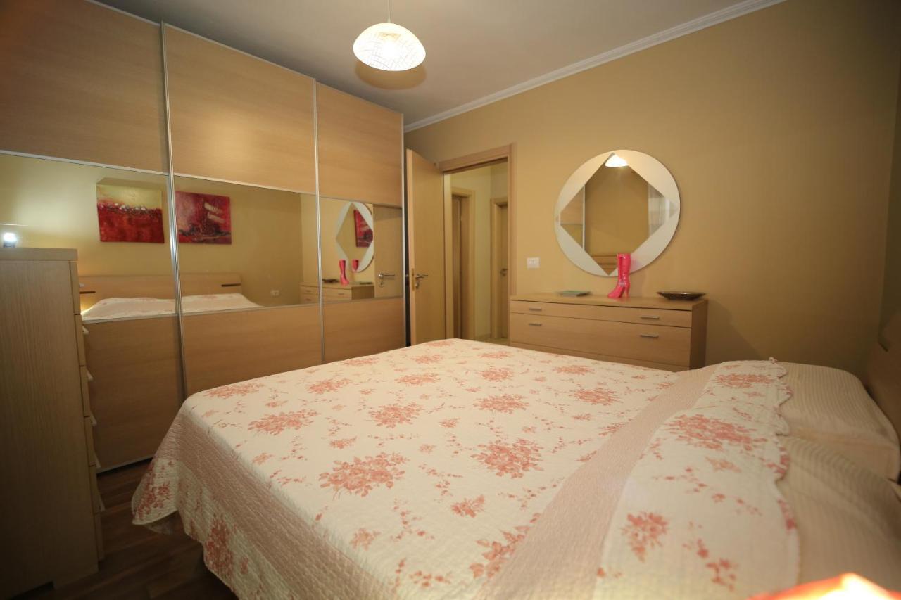 Apartamento Eos Tirana Exterior foto